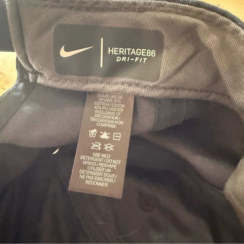 Nike‎ Haritage86 Navy Blue Leinenkugel's Baseball Cap
